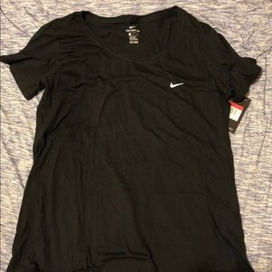 Nike tee NWT